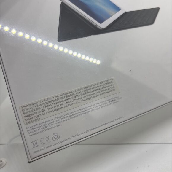 NEW Apple Smart Keyboard Folio Case for 12.9 inch iPad Pro 1st 2nd Gen A1636 - Picture 3 of 6